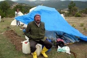 A&ccedil;lık grevine kaldığı yerden devam
