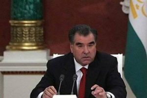 Tacikistan'da Rahmanov yeniden se&ccedil;ildi