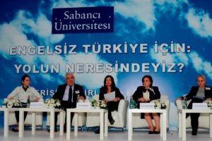 "Umarım e&ccedil;imlerde engellilerle ilgili politikalar partilerimizin g&uuml;ndeminde olur"