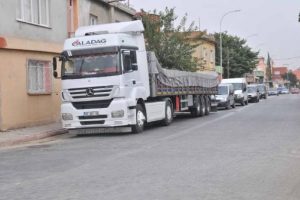 Bir TIR dolusu bomba yakalandı