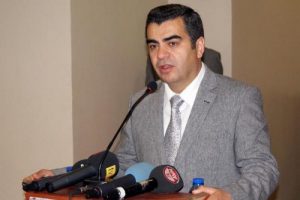 'Gamsız olmayın' diye uyardı