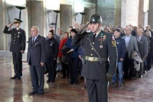 ODT&Uuml; mezunlarından 'Ata'ya ziyaret