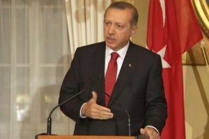 Başbakan'ı mahkemeye veriyor