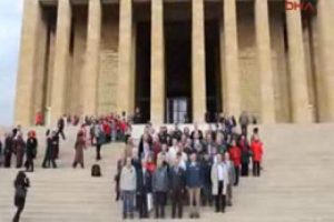 ODT&Uuml; mezunları Anıtkabir'de!