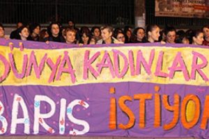 Kadınlardan 'duvar'a karşı eylem!