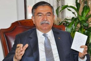 "Herkes toplumun değerlerine saygı g&ouml;stermeli"