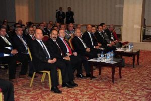 "T&uuml;rkiye'nin temel sorunu mesleksizlik"