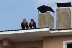 İkisi birden &ouml;lmek istedi
