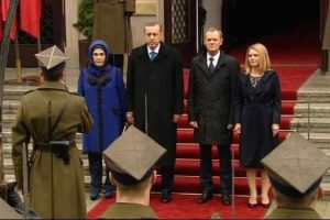 Erdoğan t&ouml;renle karşılandı