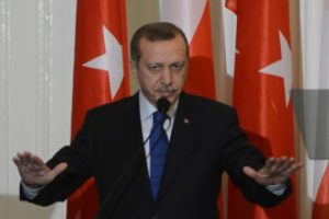 Başbakan'dan Arın&ccedil;'ın sitemine yanıt!