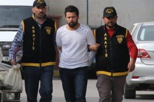 "CHP'li tanıdığım var" diyerek dolandırdı