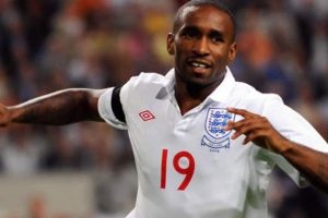Newcastle'da hedef Defoe!