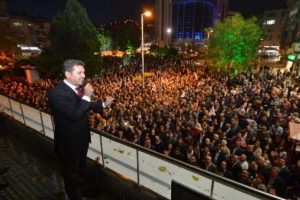 "Sandıkta demokrasi kazansın"