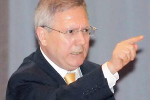 Aziz Yıldırım'a 100 bin liralık dava