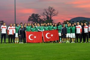 Daum ve Bursasporlu oyuncuların g&ouml;z&uuml;nden Atat&uuml;rk