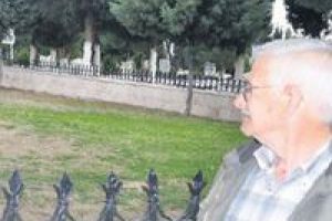 O mezarlık boş kaldı