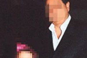 &Ccedil;ocuğunu şof&ouml;r&uuml;n&uuml;n n&uuml;fusuna kaydettirmiş