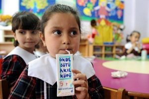 Okul S&uuml;t&uuml; ihalesinde karar g&uuml;n&uuml;