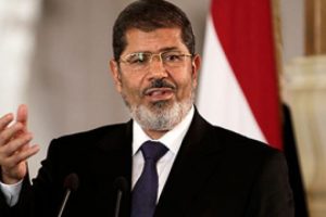 Mursi'nin tutukluluğu uzatıldı