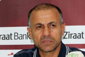 Ankarag&uuml;c&uuml;'nde yol ayrımı