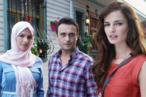 Huzur Sokağı dizisi i&ccedil;in tehlike &ccedil;anları &ccedil;alıyor