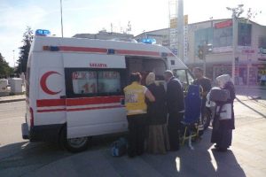 Ayağı takılıp d&uuml;şt&uuml; hastanelik oldu