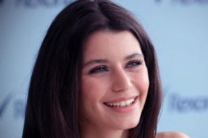 Beren Saat sonunda yemeyi bıraktı...