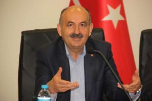 M&uuml;jdeyi bakan verdi