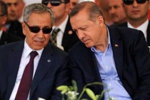 Arın&ccedil; AK Parti toplantısında yok