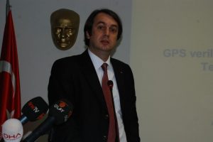 Deprem uzmanları a&ccedil;ıkladı: Marmara alarm veriyor!