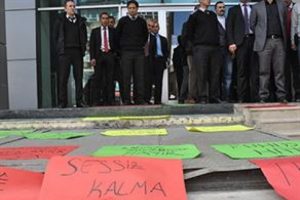 &Uuml;niversitedeki "seks" skandalıyla ilgili 1 tutuklu