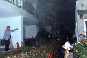 Bu sitede evler peş peşe yanıyor