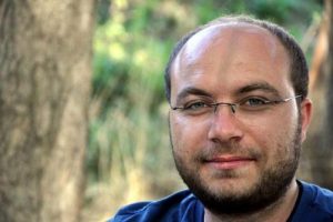 Cem Emir mezarı başında anıldı