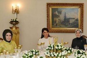 Osmanlı Salonu'nda &ouml;ğle yemeği