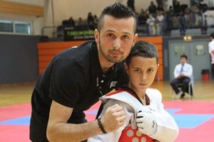 11 yaşındaki tekvandocu dikkat &ccedil;ekiyor