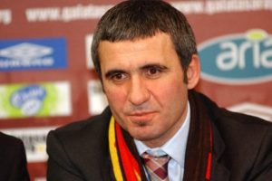 Hagi futbola geri mi d&ouml;n&uuml;yor?