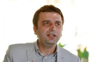 Akaydın samimi değil