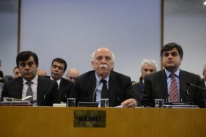 Avcı'dan &ouml;ğretmen adaylarına m&uuml;jde