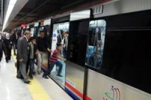 Marmaray &uuml;cretli seferlere başladı