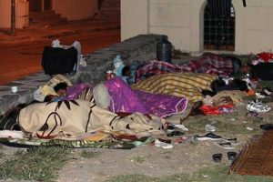 Evsizler kampa alınacak