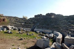 İznik Antik Roma Tiyatrosu ziyarete a&ccedil;ılıyor