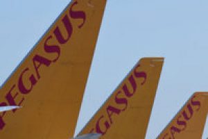 Pegasus'tan dev imza
