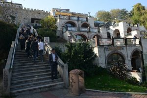 Bursa'ya y&uuml;r&uuml;yen yollar geliyor