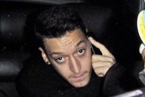 İspanya'nın g&uuml;ndeminde yine Mesut &Ouml;zil var!