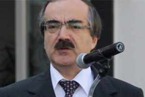 Vali Coş olayı tatlıya bağladı!