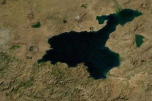 Van G&ouml;l&uuml;'nde servet yatıyor"