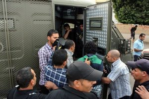 Darbe karşıtlarına hapis cezası
