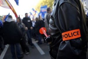 Paris'te polis eylemi