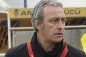 &Ouml;nder &Ouml;zen'den ilgin&ccedil; s&ouml;zler