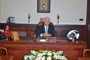Akt&uuml;rk'ten aday adaylarına uyarı